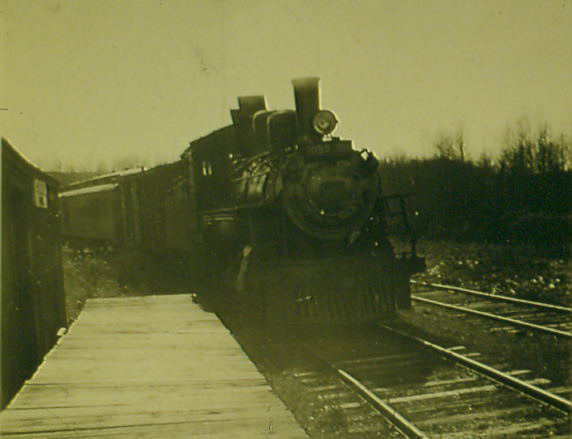 2-6-0 Mogul - This photo of a 2-6-0 (either 470 or 471) was probably taken in the 1920's.(L.Turk/Hymers Museum)